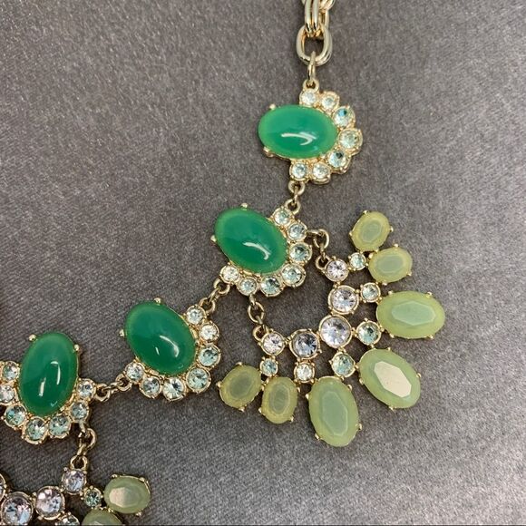 J. Crew green rhinestone Crystal gold-tone statement necklace - Picture 6 of 9